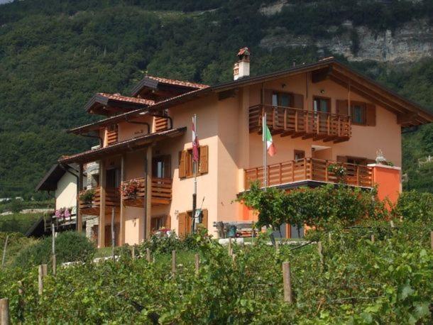 Agritur Le Pergole Hotel Villa Lagarina Екстериор снимка